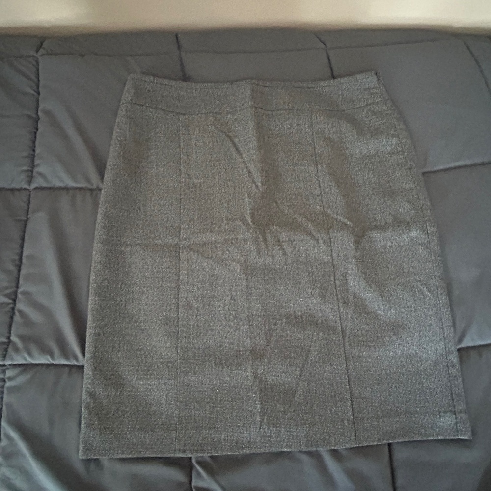 Black & White NWT Apt 9 size 12 skirt